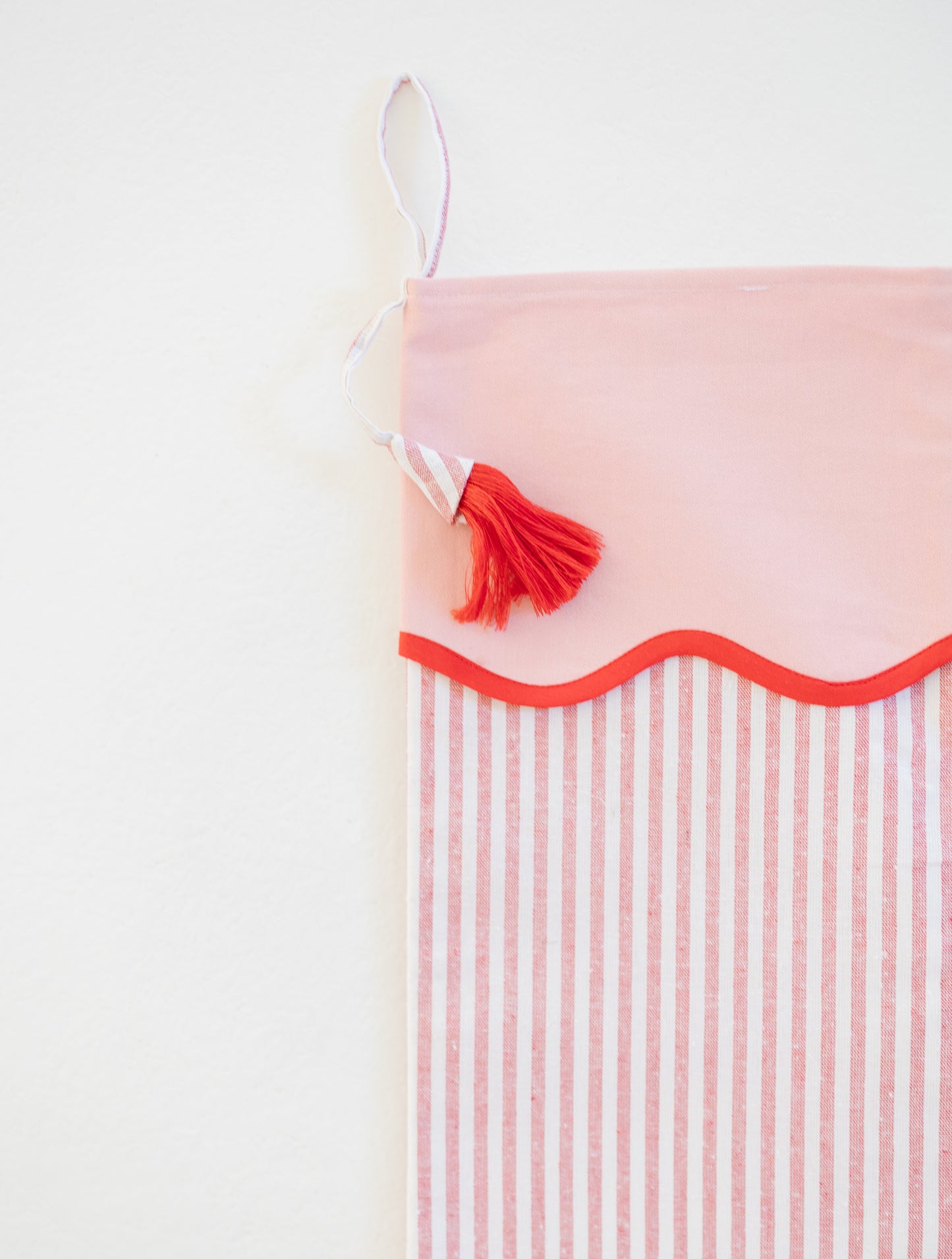 SCALLOPED STOCKING - FINAL SALE