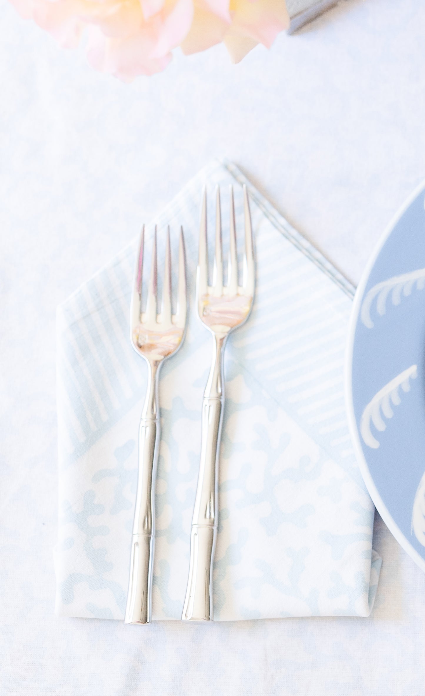 CHAMBRAY CORAL NAPKINS