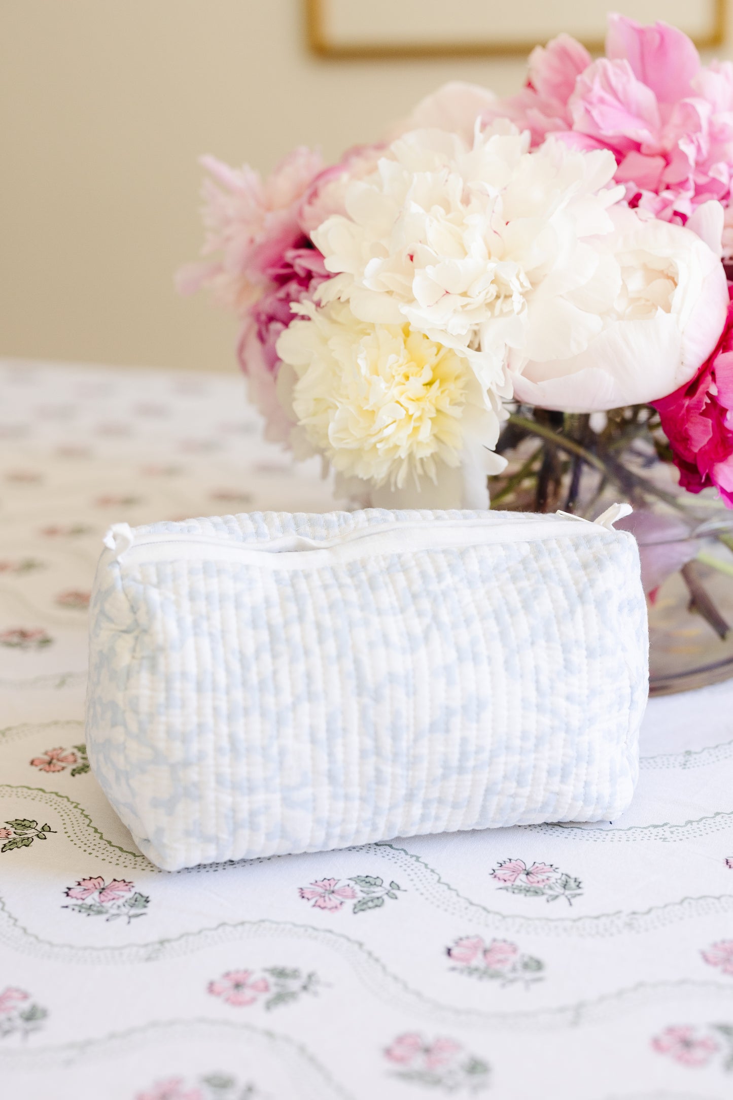 CHAMBRAY CORAL TOILETRY BAG